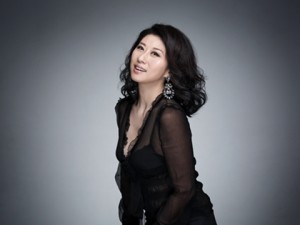 Sally Yeh to perform at the 49th Golden Horse Awards